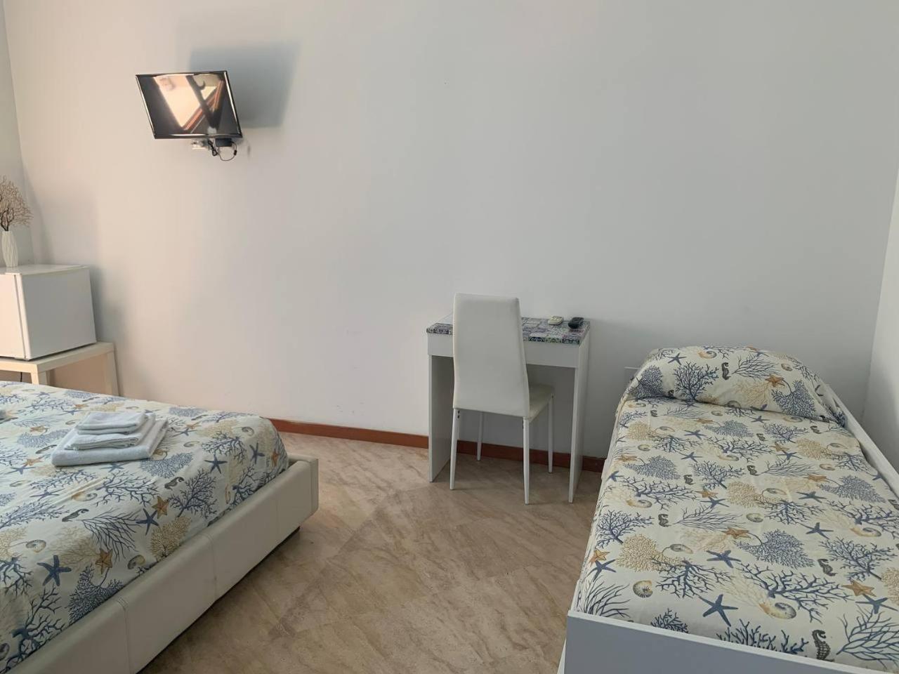 Borgomarino'S Room Cefalù Εξωτερικό φωτογραφία