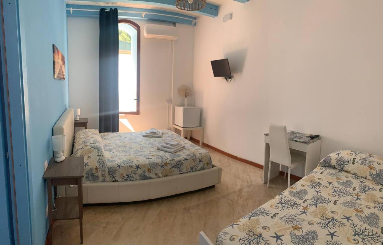 Borgomarino'S Room Cefalù Εξωτερικό φωτογραφία
